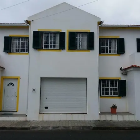 Casa Dos Rui's Гостевой дом Велаш